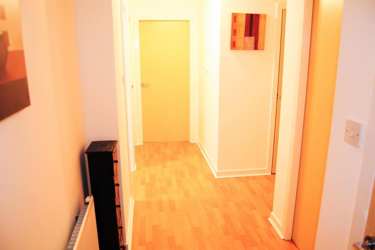 New Glasgow Family Home - Private Parking Exterior foto